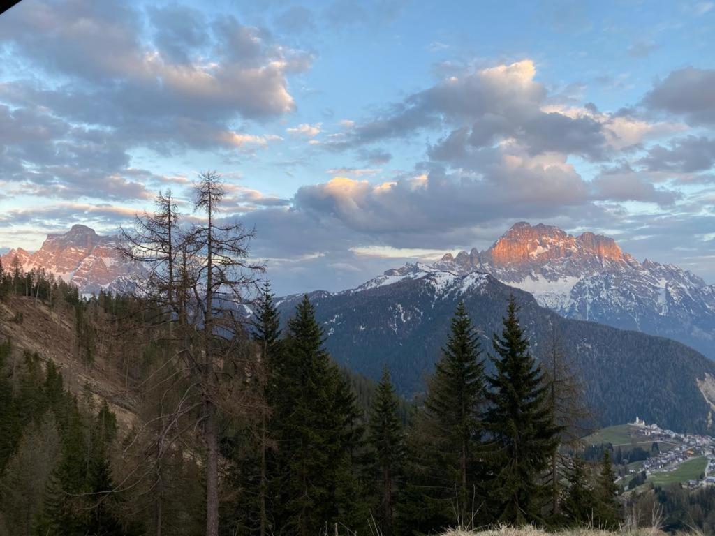 Dolomites Charme Chalet Колле-Санта-Лучія Екстер'єр фото