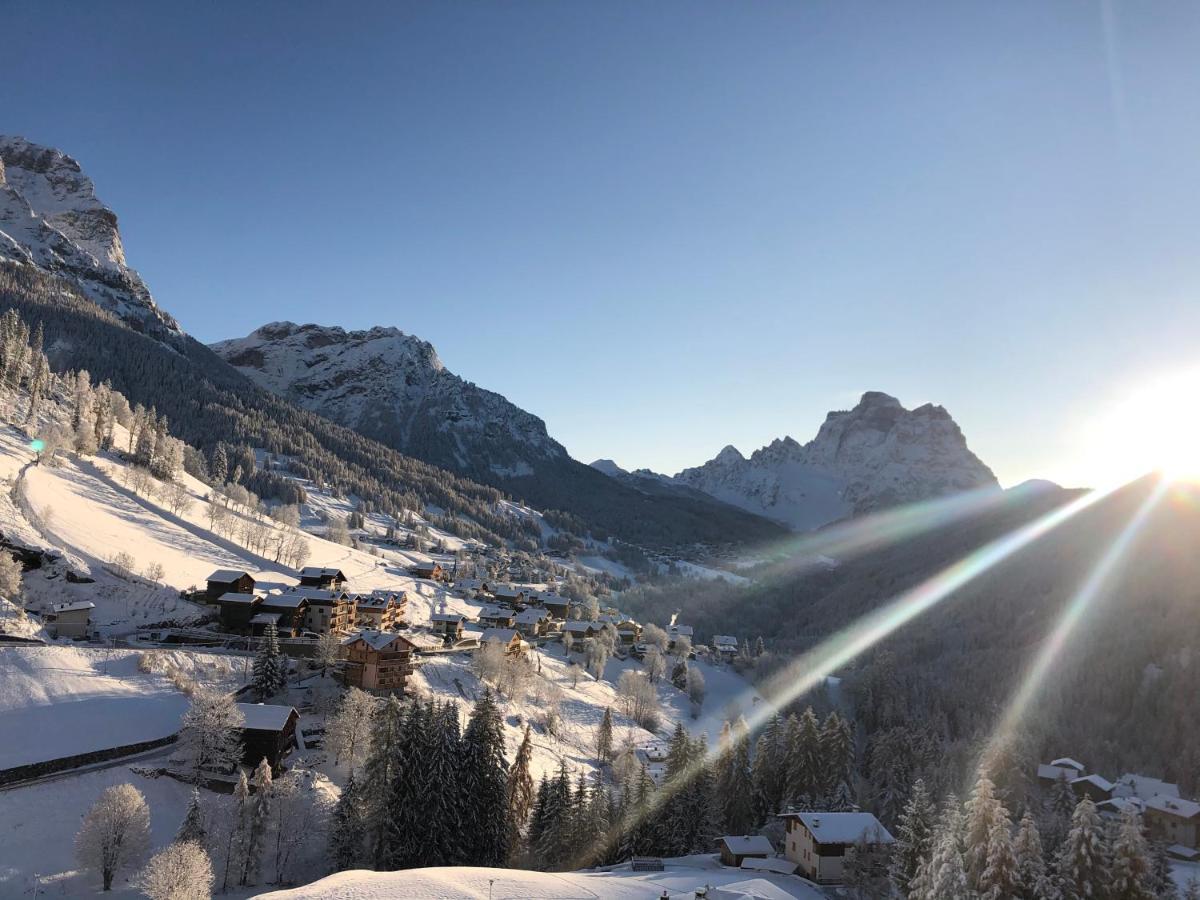 Dolomites Charme Chalet Колле-Санта-Лучія Екстер'єр фото
